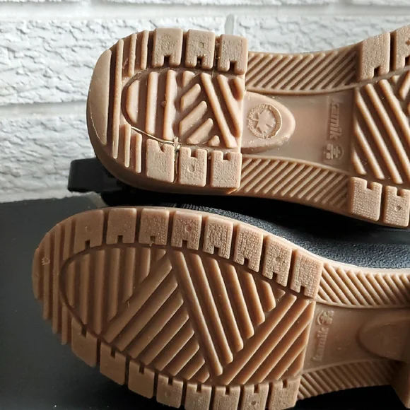 Kamik Women's Black Winter Vegan Water Resistant Boots with Stitching Size 6 - Picture 13 of 13